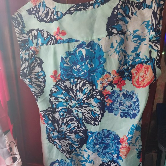 Blue floral J crew blouse - Picture 2 of 3